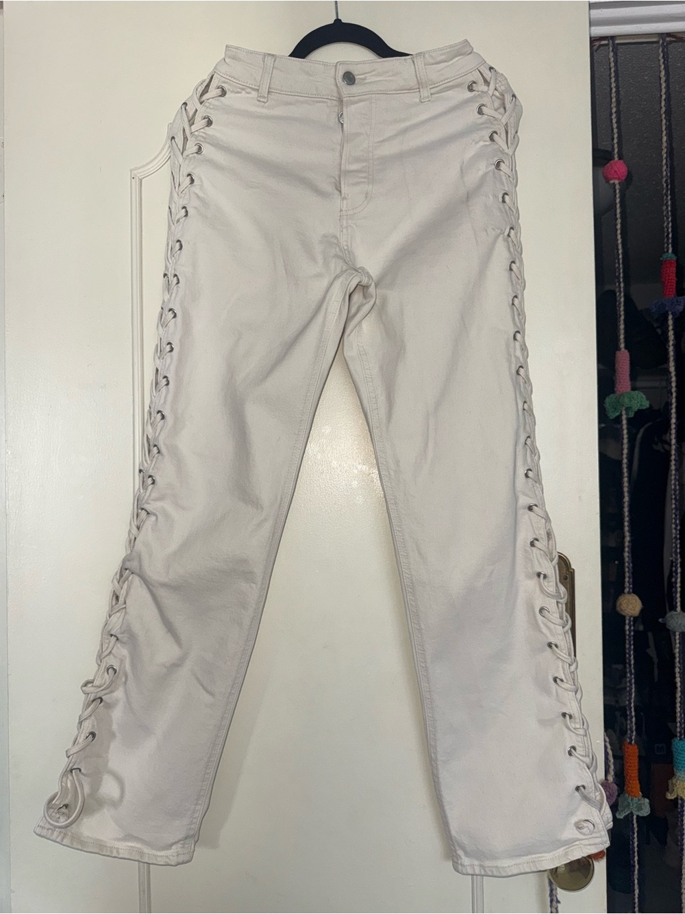 H&M Off-White / Cream Denim Pants